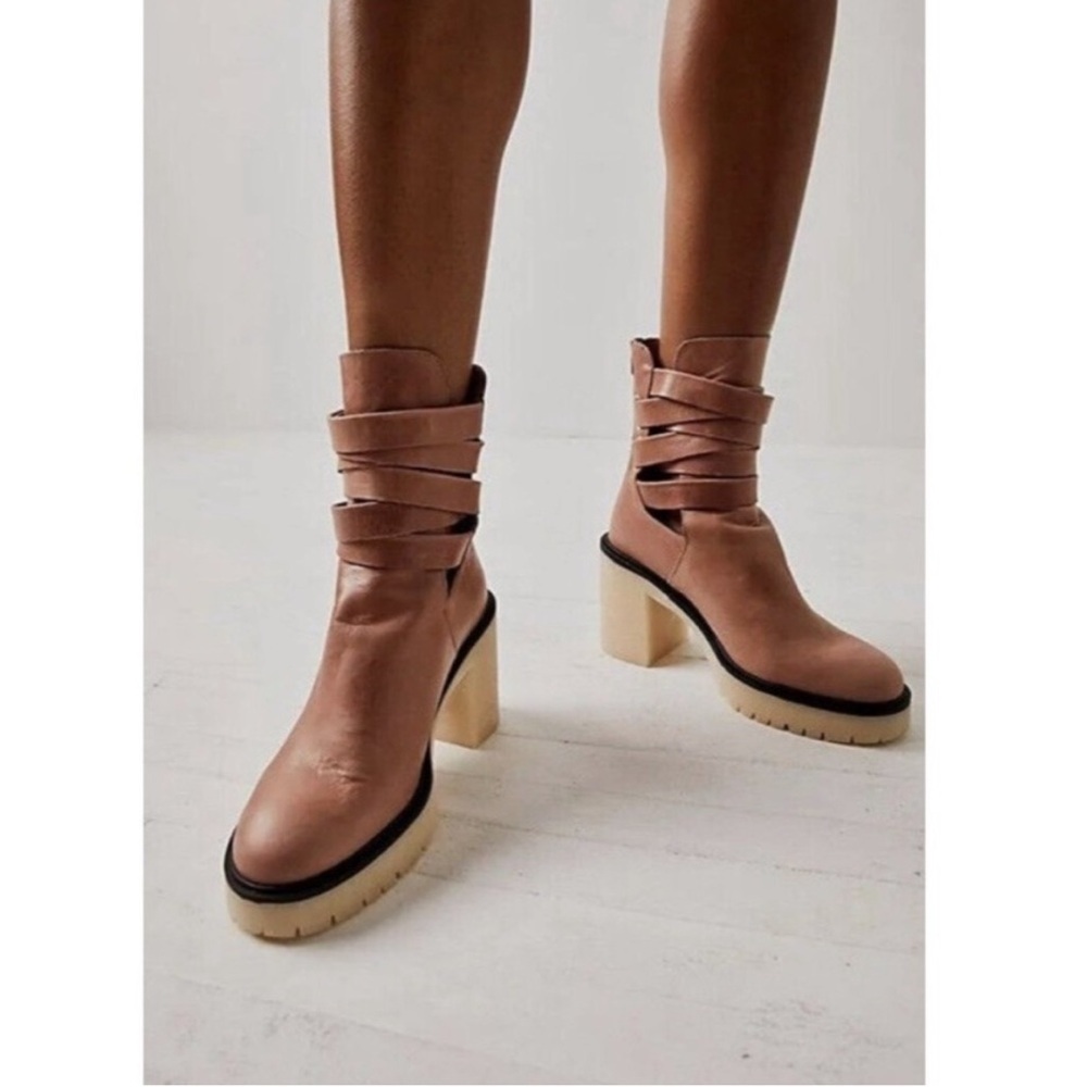 Free People Jesse Cutout Leather Strap Boots 39/9 English Tan